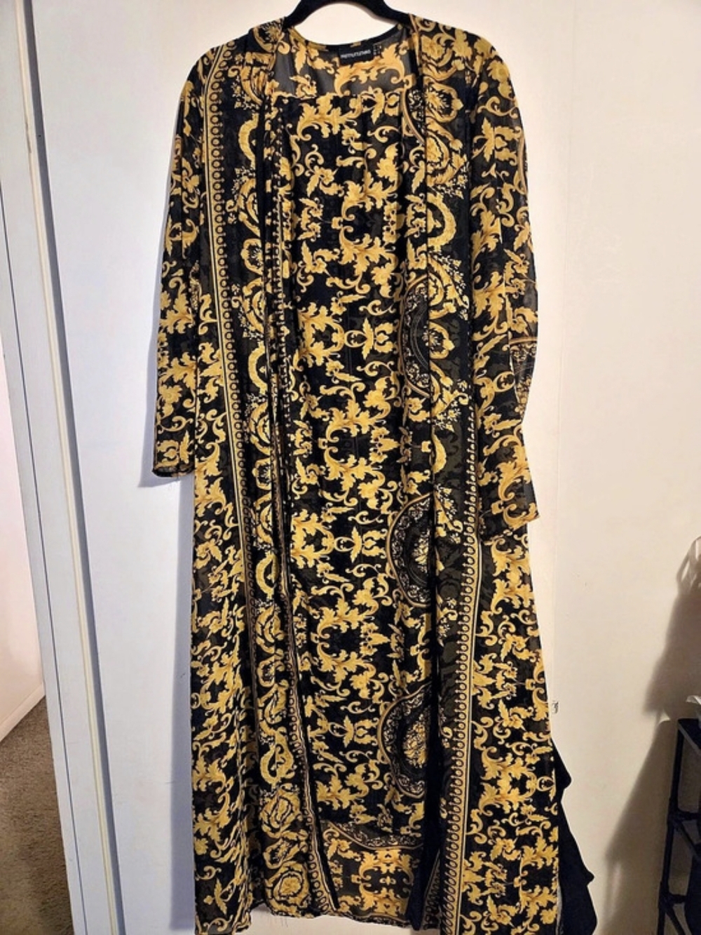 PrettyLittleThing Loose Cover Up And Matching Pants, in Black & Yellow.